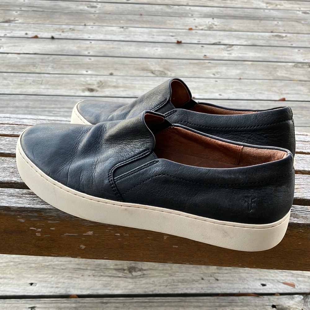 Frye black leather slip on tennis shoes